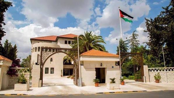 الحكومة تطفئ 2.151 مليار دينار من ديونها منذ بداية العام