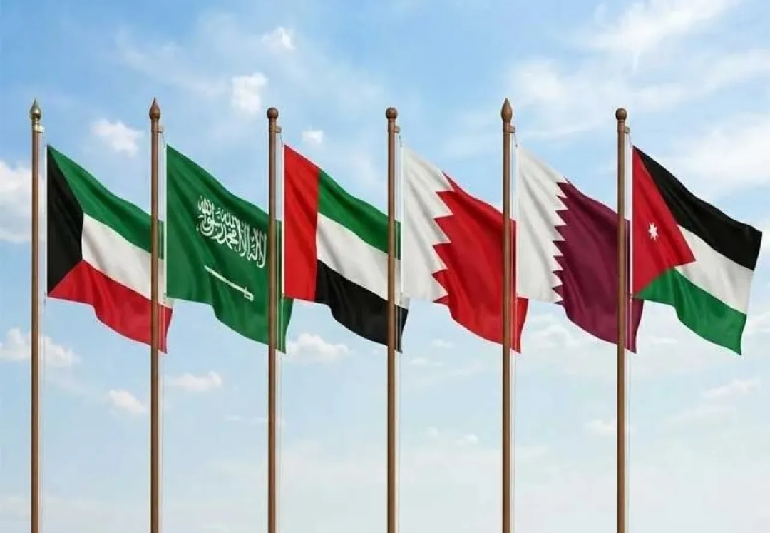 البحرين: دول الخليج والأردن تعرضوا إلى 7 آلاف هجوم من إيران