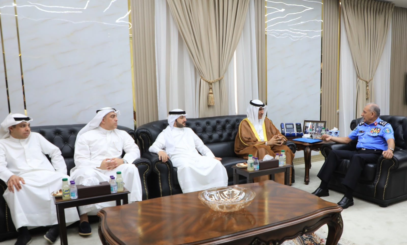 اللواء المعايطة يلتقي السفير الكويتي ويبحثان تعزيز التعاون الأمني والشرطي